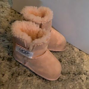 Erin Bootie Baby Uggs size Small